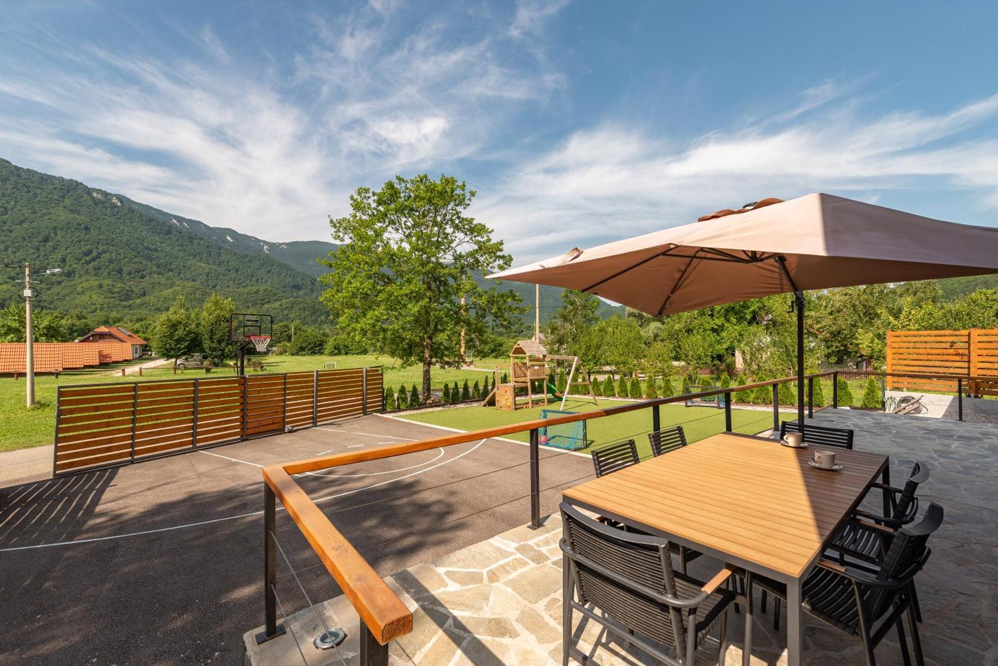 Oak House Villa Brusane Buitenkant foto